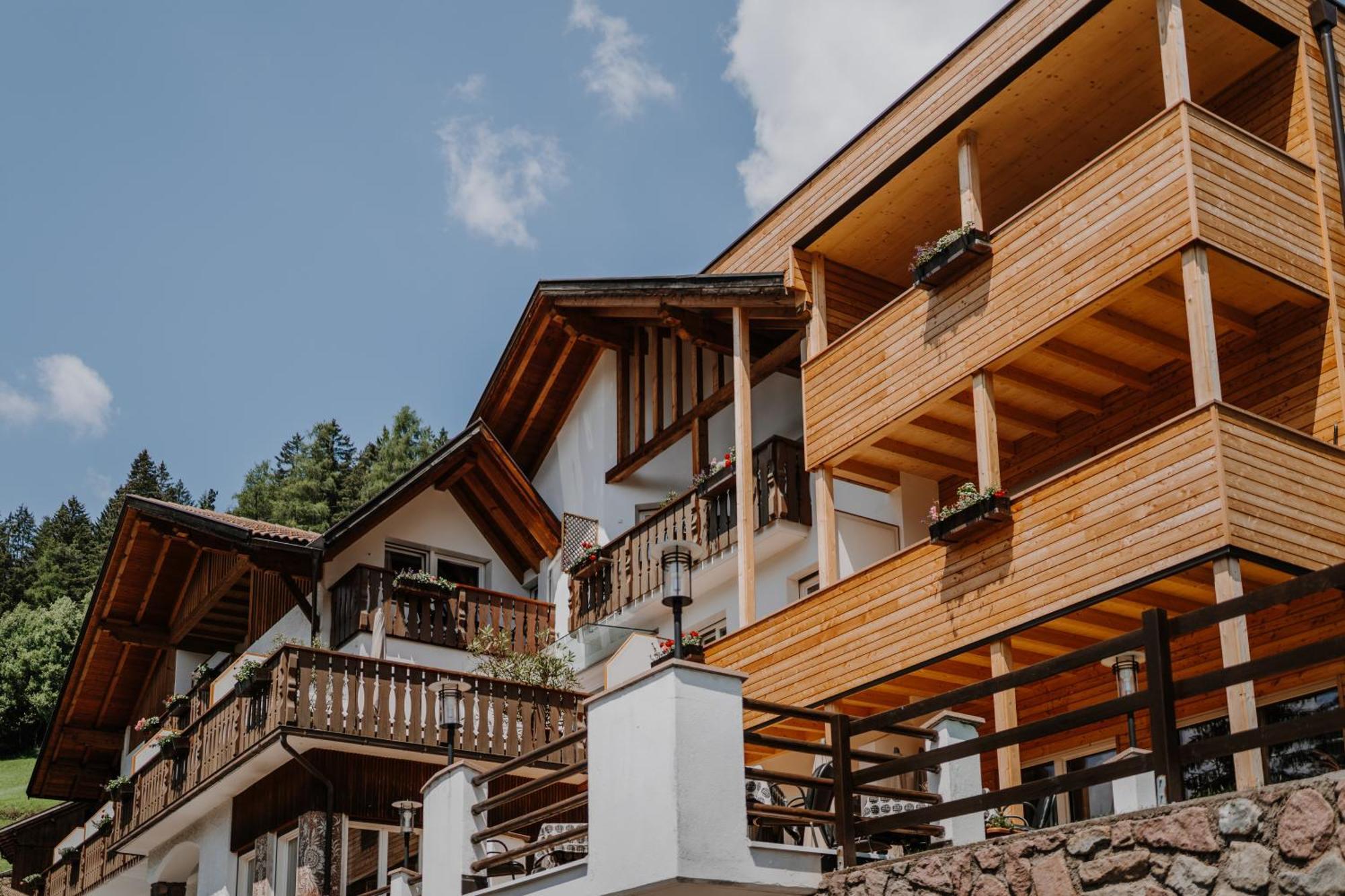 Hotel Berghaus Rosengarten Nova Levante Eksteriør billede